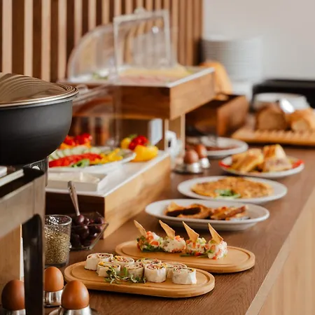 Portiani Hotel Adamantas (Milos)