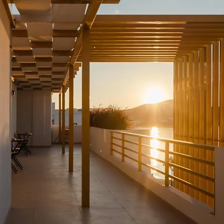 Portiani Adamantas (Milos)