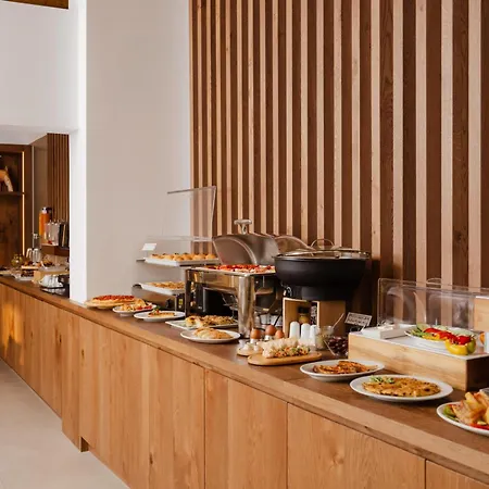 Hotel Portiani Adamantas (Milos)