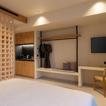 Portiani * Adamantas (Milos)