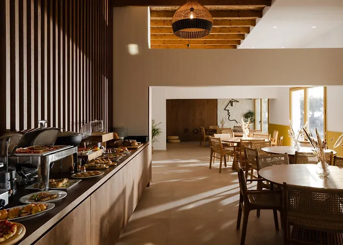 Portiani Otel Adamantas (Milos)