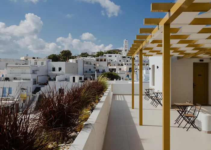 Portiani Otel Adamantas (Milos)